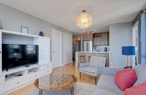 Downtown Victoria Condo | Astoria Cityscapes-Stunning Ocean and Mountain Views by Victoria Prime!