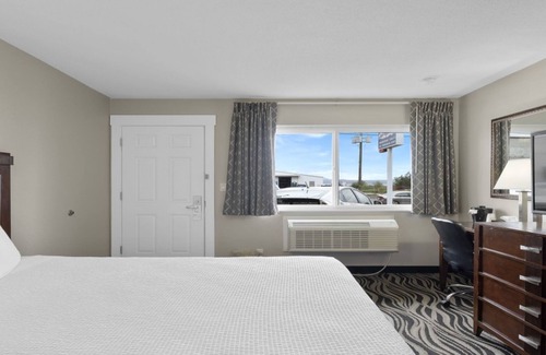 Astoria Hotel | Astoria Rivershore Motel