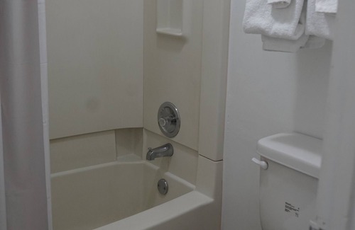 Danville Hotel | Astoria West