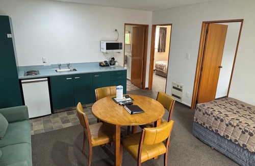 Oamaru Hotel | ASURE Ambassador Motor Lodge
