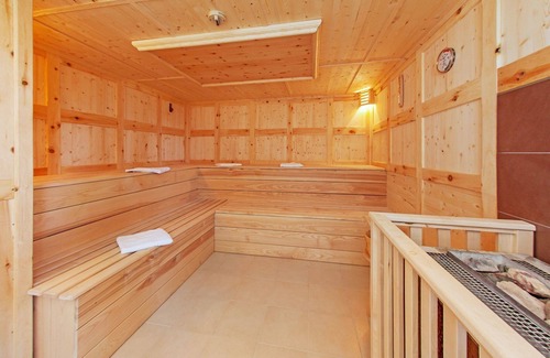 Bad Goisern Apartment | Vacation apartment/apartment for 3 guests with 33m² in Bad Goisern on Lake Hallstatt (266099)