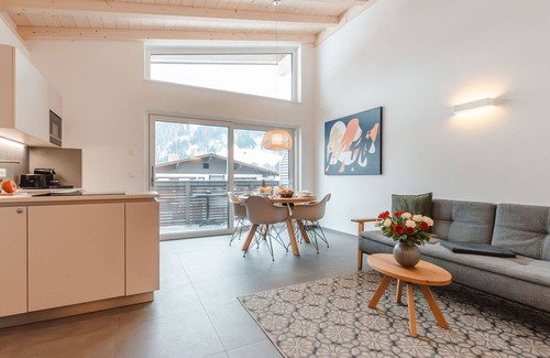 Gries Apartment | Lovely apartment for 8 guests with WIFI, TV, balcony and pets allowed
