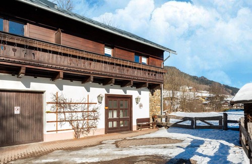 Bruck an der Grossglocknerstrasse House | Chalet in Bruck near Zell am See Ski Lift