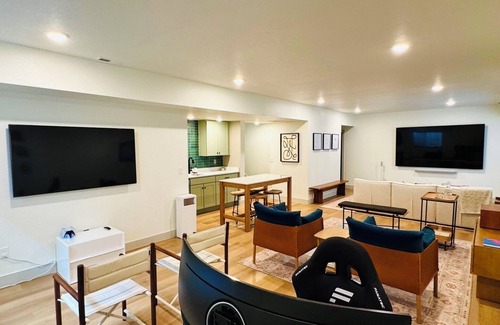 Monument House | At Flow - Imagine a life with NOT A HOTEL