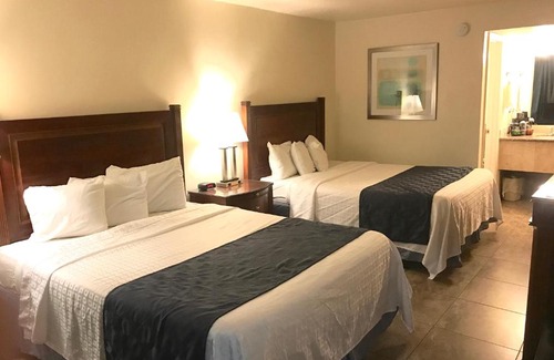 Fort Pierce Hotel | At Home Inn - Fort Pierce