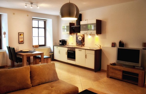 Altstadt Apartment | At home on the river of life