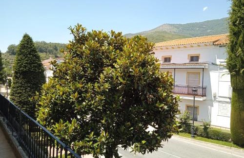 Losar de la Vera Apartment | AT LA VIÑUELA