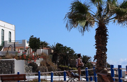 Poris de Abona Apartment | At the beach, comfortable, stylish and sunny vacation rental home