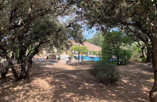 Eygalieres House | At the foot of the Alpilles, 4-bedroom house, 3 shower rooms, superb setting!