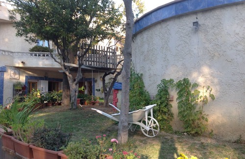 Aubagne Villa | AT THE FOOT OF THE GARLABAN MOUNTAINS IN A QUIET, GREEN SETTING