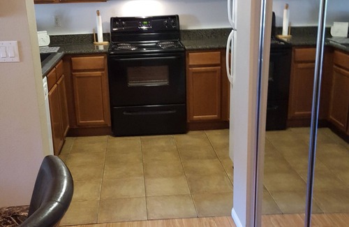 South Shores Condo | At The Footsteps Of Summerlin, 3 Br., 2 Ba. Comfortable Convenient Condo