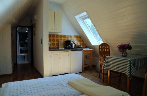 Worpswede Apartment | Atelierhaus Tannenweg
