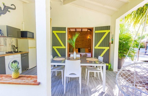 Bas Vent House | Atemoya lodges. Swimming pool, beach 400 m., Fleur de Canne (2/4p) A/C, pool, garden, beach 400m