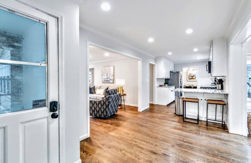 Windwood House | ATH - Dunwoody 5BR -Pet Friendly -Fenced (Bentbrk)