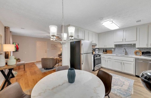 Marietta House | ATH - Marietta - 2BR-Pet Friendly-Stepless BoothRoad210B