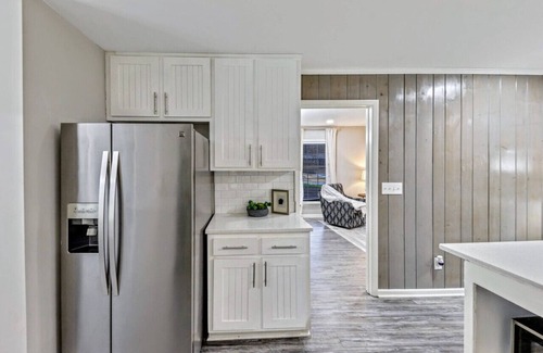 East Cobb House | ATH -Marietta -5BR -Pet Friendly - Fenced (bberry)