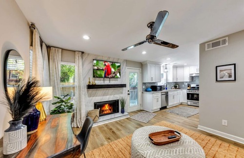 Smyrna House | ATH -Smyrna-2BR-Pet Friendly-Fenced-DBL Mstr(1018)
