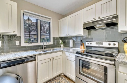 Smyrna House | ATH - Smyrna - 2BR - Sleeps 6 - Pet Friendly (1695)