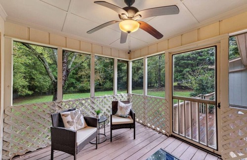 Woodstock House | ATH - Woodstock - 4BR - Pet Friendly -Fenced (wiley)