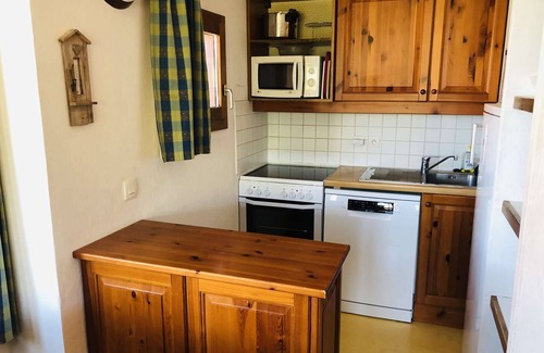 Les Avanchers-Valmorel Apartment | Athamante 6 - Close to the slopes, the sled slope and all shops