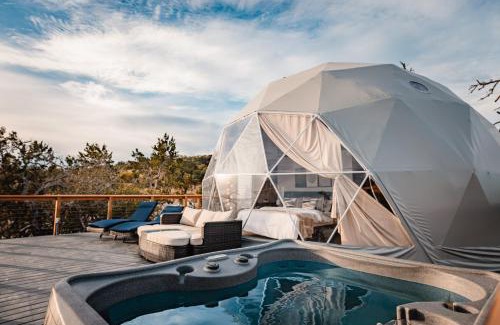Fredericksburg Cabin | Athena Dome Romantic Stars Hottub Wineries Secluded