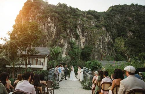 Đong Thanh Resort | Athena Premier Resort Ninh Bình