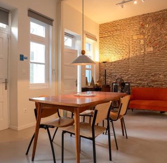 Athens City Centre Apartment | Athenian Cypress House, Atelier