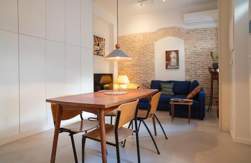 Athens City Centre Apartment | Athenian Cypress House, Atelier
