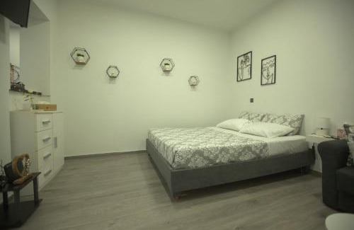 Kolokinthou Apartment | Athens Dream