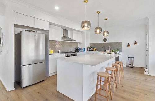 Armstrong Creek House | Atherton Retreat I Mid Century flare