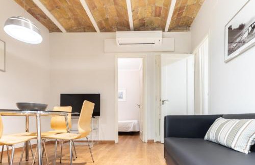 El Baix Guinardo Apartment | Atica Apartments - by Weflating