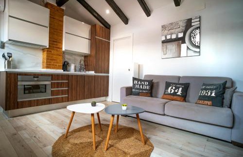 La Roqueta Apartment | Atico con terraza y jacuzzi en el centro
