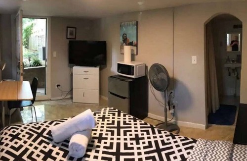 East Side House | ATL Comfort Suite Near CDCEmory