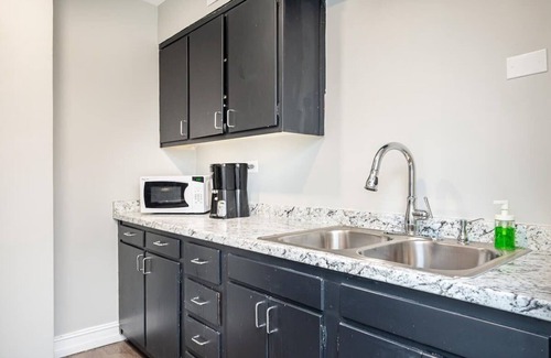 Downtown Atlanta Condo | ATL Downtown Private Balcony 24h Concierge