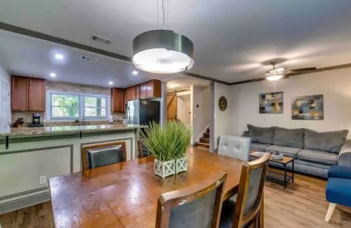 Church Street House | ATL-Multi Home 2 Homes Listing-Sleeps 26