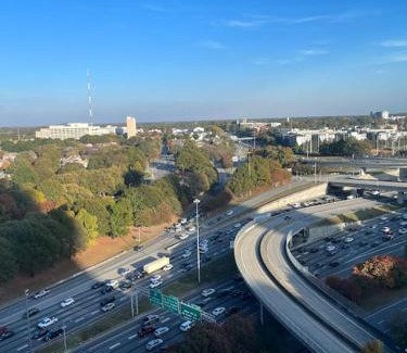 Peachtree Center Apartment | Atlanta City View Highrise