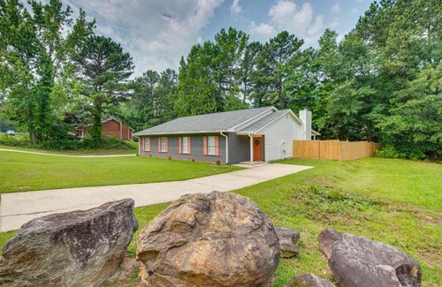 Church Street House | Atlanta Getaway with Private Yard 3 Mi to Airport