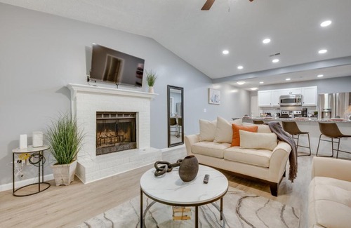 Church Street House | Atlanta Getaway with Private Yard 3 Mi to Airport