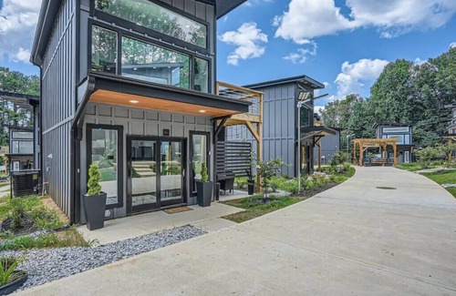 Church Street House | Atlanta Tiny Home Retreat