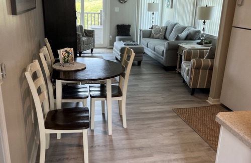 Morehead City Condo | Atlantic Beach Condo within walking distance to the beach