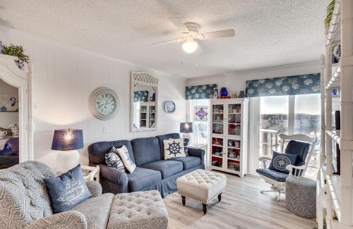 Morehead City Apartment | Atlantic Beach Condo with Balcony and Beach Access!