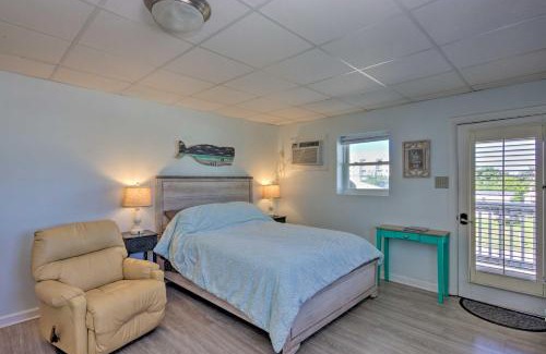 Atlantic Beach Apartment | Atlantic Beach Studio with Community Pool!