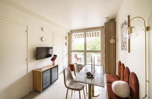 Front de Lac Apartment | Atlantis Suite - Duke Housing