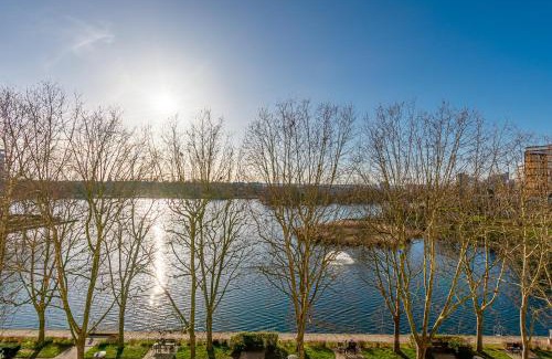 Front de Lac Apartment | Atlantis Suite - Duke Housing