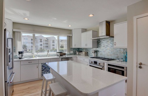 Shell Island House | Atlantis-Wonderful sound front home on the North End of Wrightsville Beach