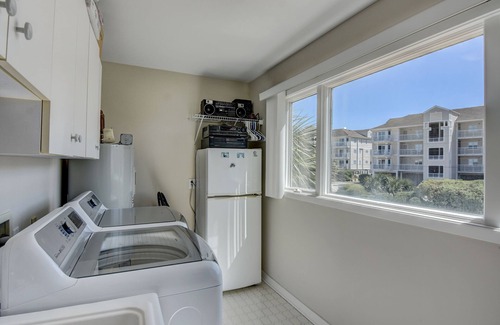Shell Island House | Atlantis-Wonderful sound front home on the North End of Wrightsville Beach