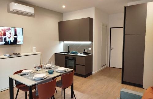 Municipio 2 Apartment | ATMOSFERE SUL VIALE - holiday home in Bari