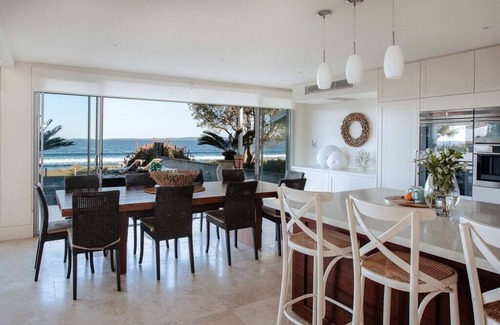 Callala Beach House | 'Atra' - Jervis Bay Beach Front Holiday Home