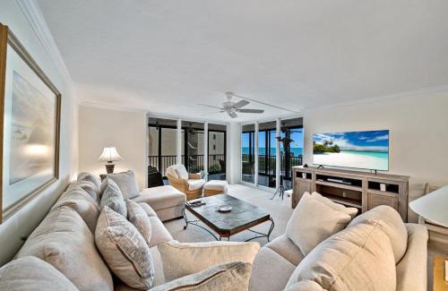 Sanibel House | Atrium #201