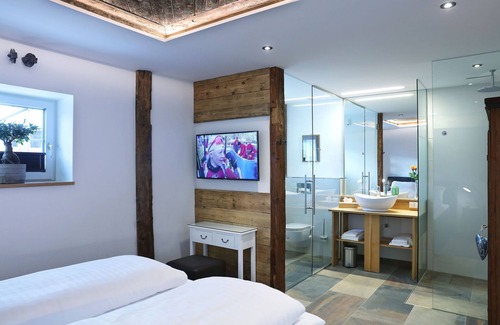 Mariapfarr House | Attic suite in Mariapfarr with whirlpool